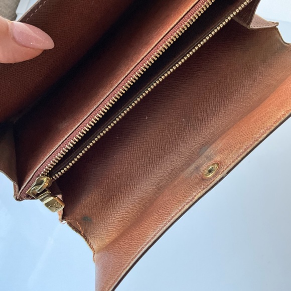 Louis Vuitton Monogram Wallet - Picture 9 of 14